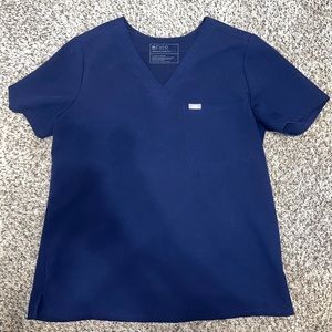 figs one pocket scrub top
